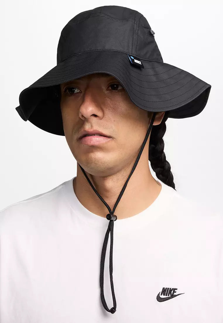 Apex Wide-Brim Bucket Hat