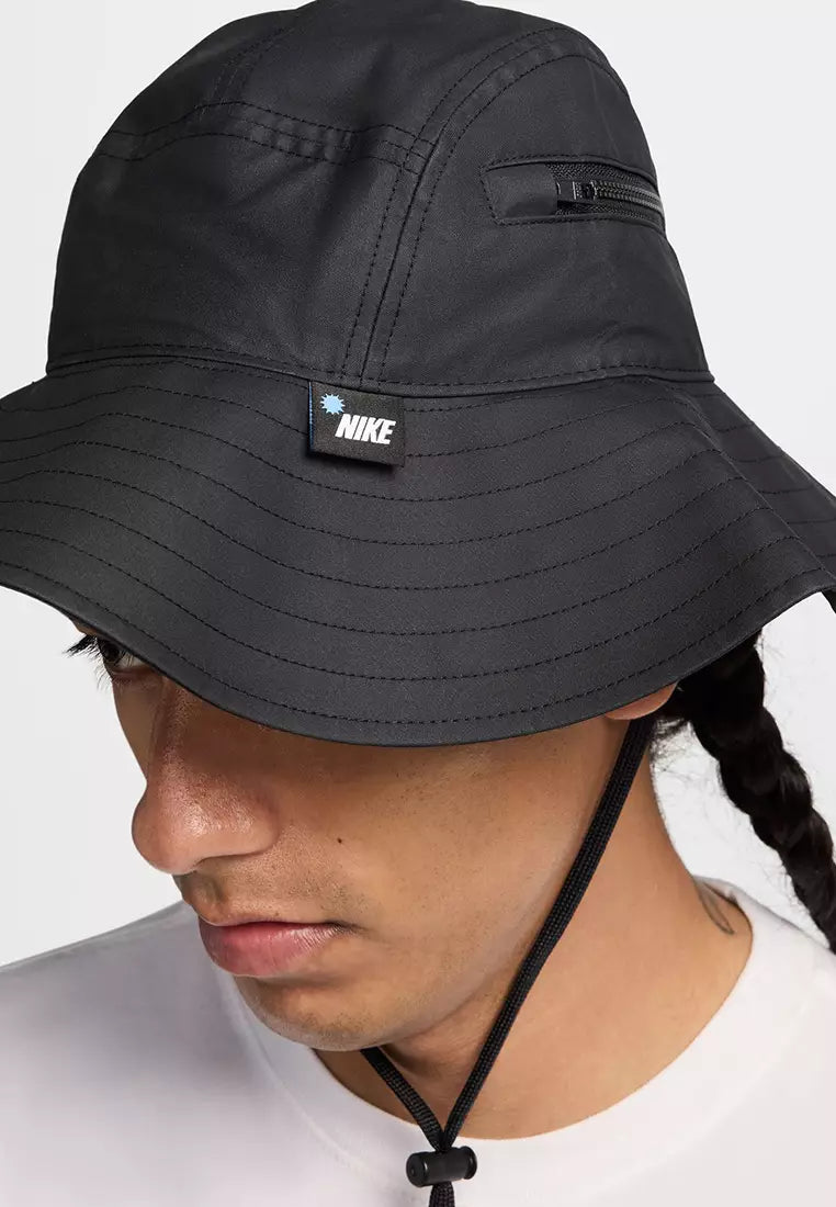 Apex Wide-Brim Bucket Hat